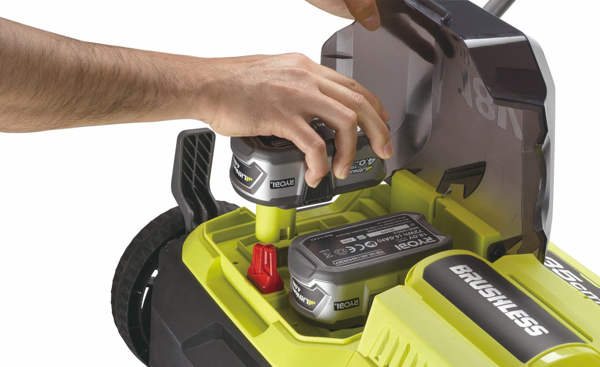RYOBI - Escarificador Brushless Inalámbrico 18V ONE+ con 2 Baterías 4,0 Ah y Cargador de 2,0 A y Bolsa de Recogida 55l - Ancho 35cm - 4 Posiciones, 16 Cuchillas - Empuñadura Ajustable - RY18SFX35A-240