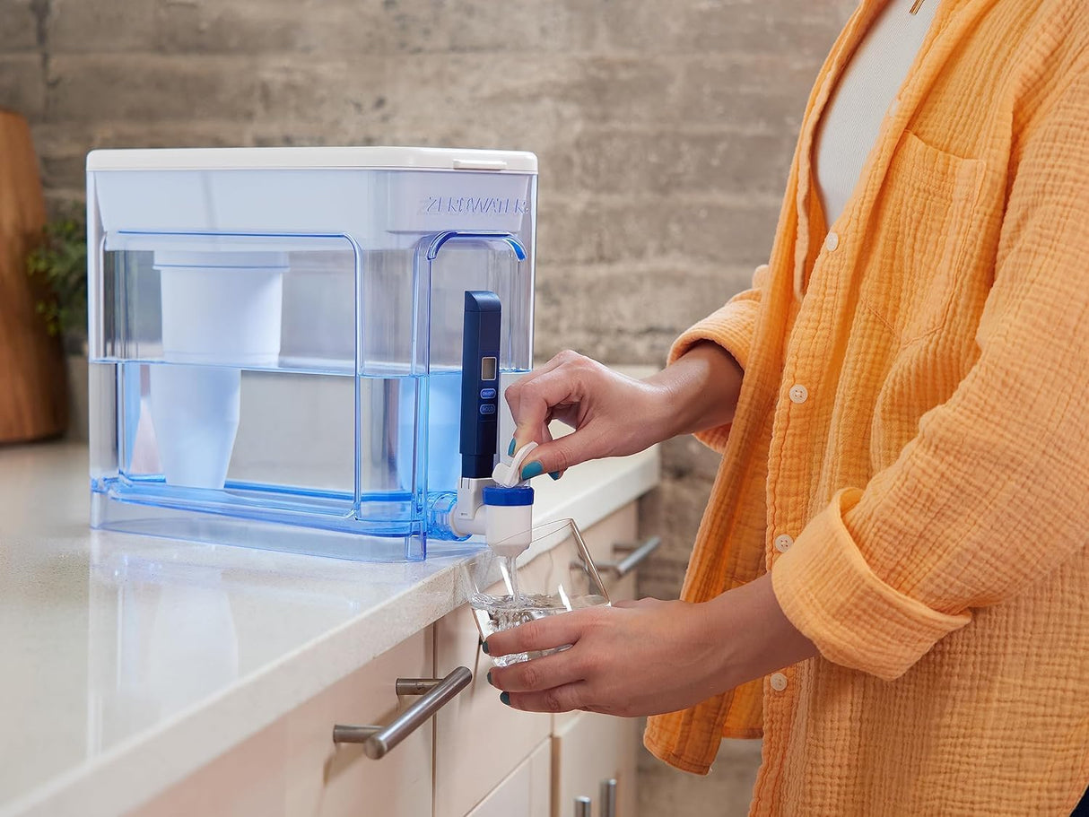 ZeroWater Dispensador de filtro de agua de 7,5 L con 3 filtros avanzados de 5 etapas, certificado IAPMO para reducir el plomo y PFOA/PFOS