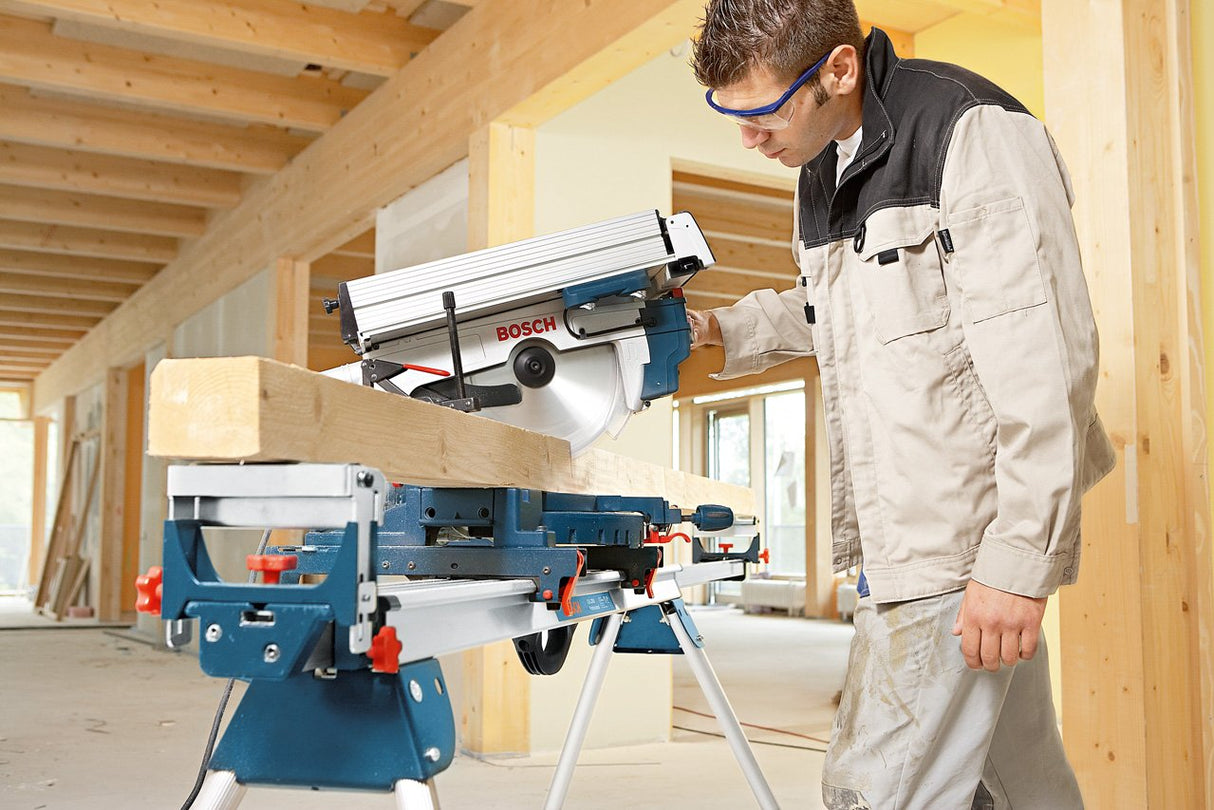 Bosch Professional GTM 12 JL - Sierra circular de mesa combinada (1800 W, 3800 rpm, Ø disco de sierra 305 mm, láser, en caja)