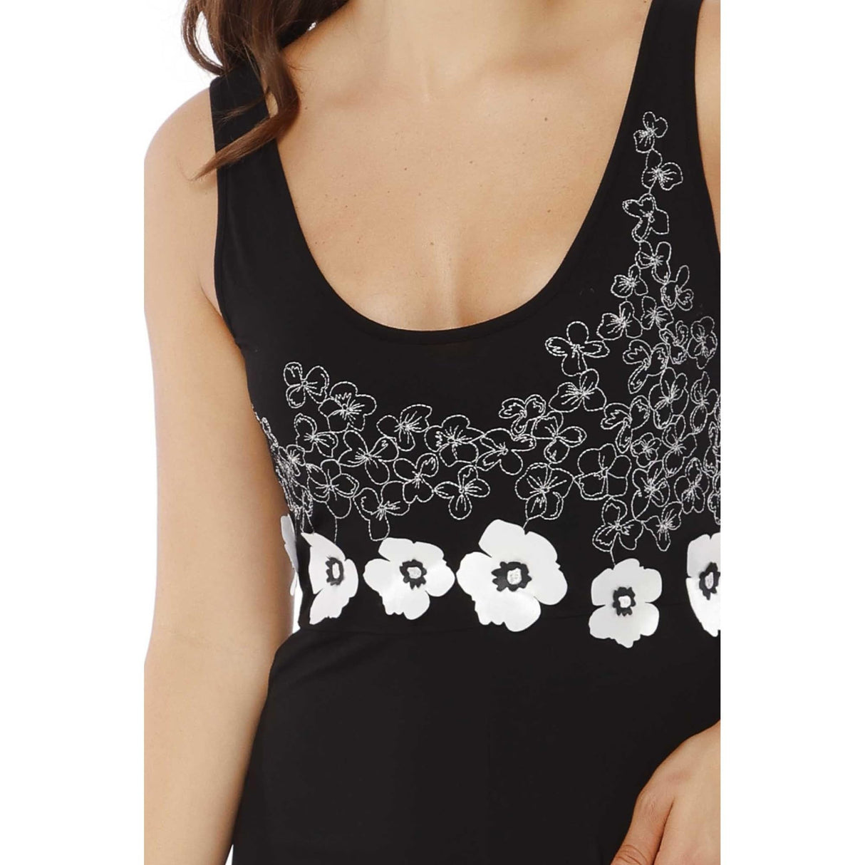 Mamatayoe Mono Cala para Mujer Color Negro con Bordado Floral