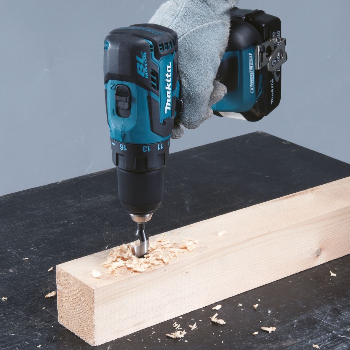 Makita DDF459RF4J Taladro Atornillador inalámbrico (180 V, 30 Ah, con 4 baterías y Cargador) 0 W, 18 V, Turquesa Negro, One size