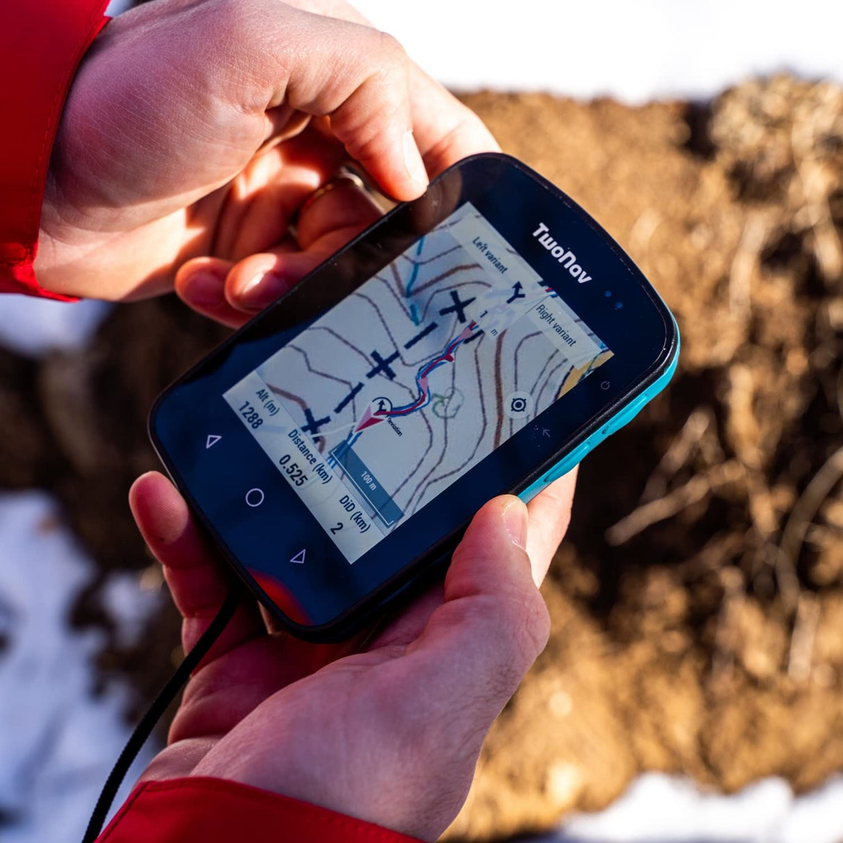 TwoNav Terra + Mapa España Topo Completo, GPS con Pantalla Amplia 3.7 Pulgadas para montaña, Senderismo, MTB, Bicicleta con mapas incluidos. Color Turquesa