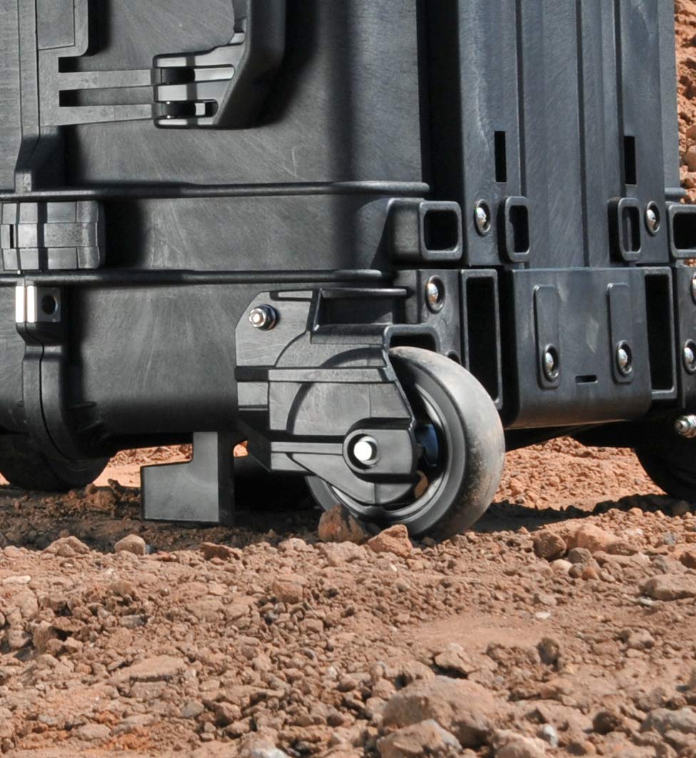 Peli 1510M Maleta Trolley Todoterreno para Equipos electrónicos y fotográficos, IP57 estanca e Impermeable al Polvo, 27L de Capacidad, Fabricada en EE.UU., sin Espuma, Color Negro