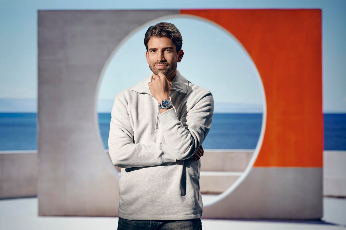 Wenger Reloj de Hombre Seaforce Analógico Quarz, Ø 43 mm, Swiss Made, Resistente al Agua hasta 200 m, Naranja/Azul, Correa de Acero Plata, 01.0641.141