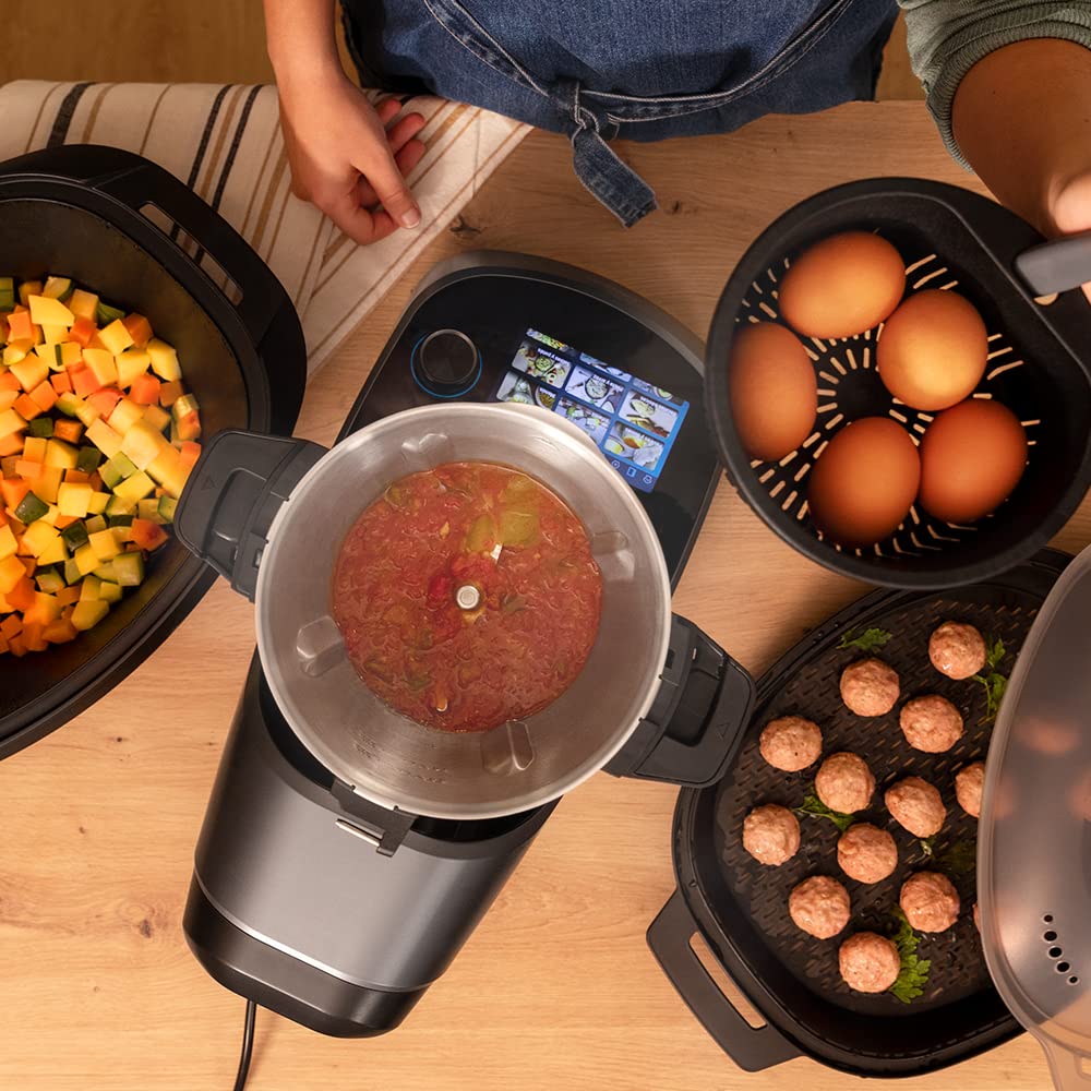 Cecotec Robot de Cocina Multifunción Mambo Touch. 1600 W, 37 Funciones, Pantalla Táctil TFT 5" con Recetario Integrado, 3,3 Litros de Capacidad, APP, Báscula y Jarra de Acero Inoxidable