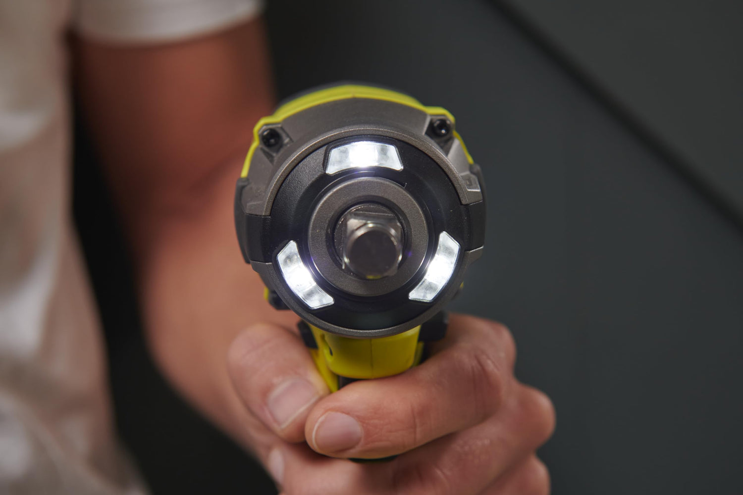 RYOBI RIW18CBL-0 18V ONE+ - Llave de impacto compacta inalámbrica sin escobillas (herramienta desnuda)