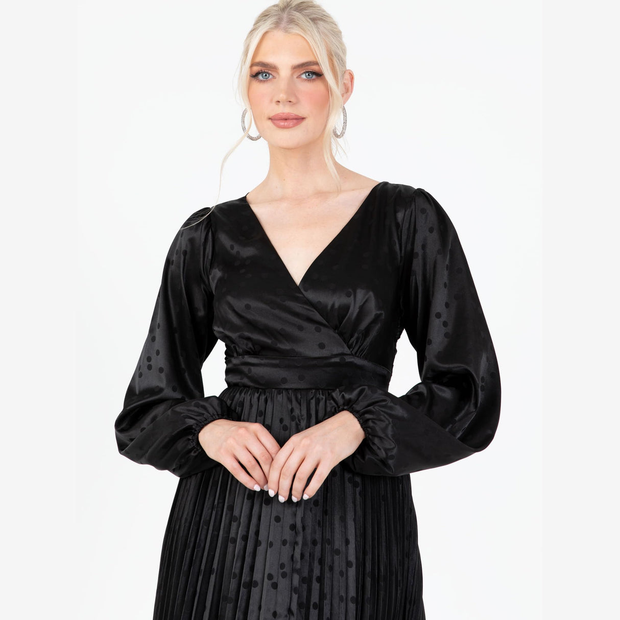 Lovedrobe Women's Midaxi Dress Ladies Pleated Satin V-Neck Long Bishop Sleeve Empire A-Line for Evening Occasion Party Prom Ball Vestido, Negro, 42 para Mujer