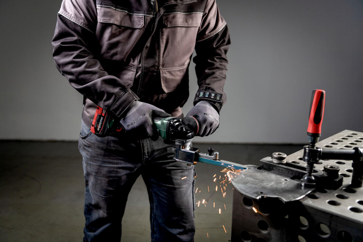 metabo Limas de cinta con batería BFVB LTX BL 90-18V, ancho de banda de lijado de 6 a 19 mm, motor sin escobillas, velocidad variable, brazo de lijado fino, trabajo en metal, para un lijado preciso