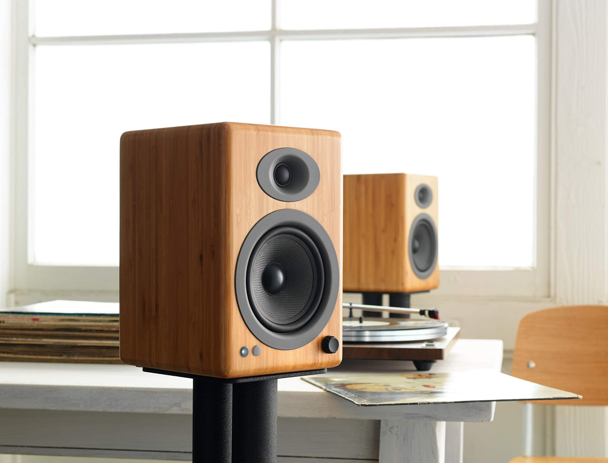 Audioengine Altavoces de estantería Altavoces Bluetooth A5 Plus de 150 W para Cine en casa y Estudios