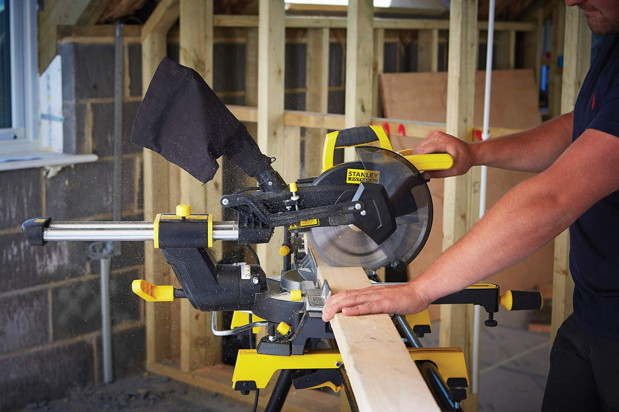 STANLEY FATMAX FME721-QS - Ingletadora telescópica 1.500W, Ø disco 216mm, bisel 45°