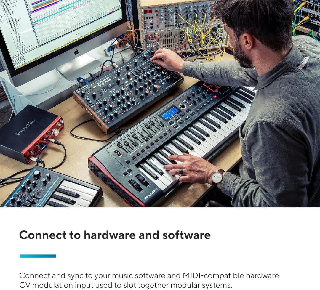 Novation Peak Sintetizador de escritorio polifónico de ocho voces.