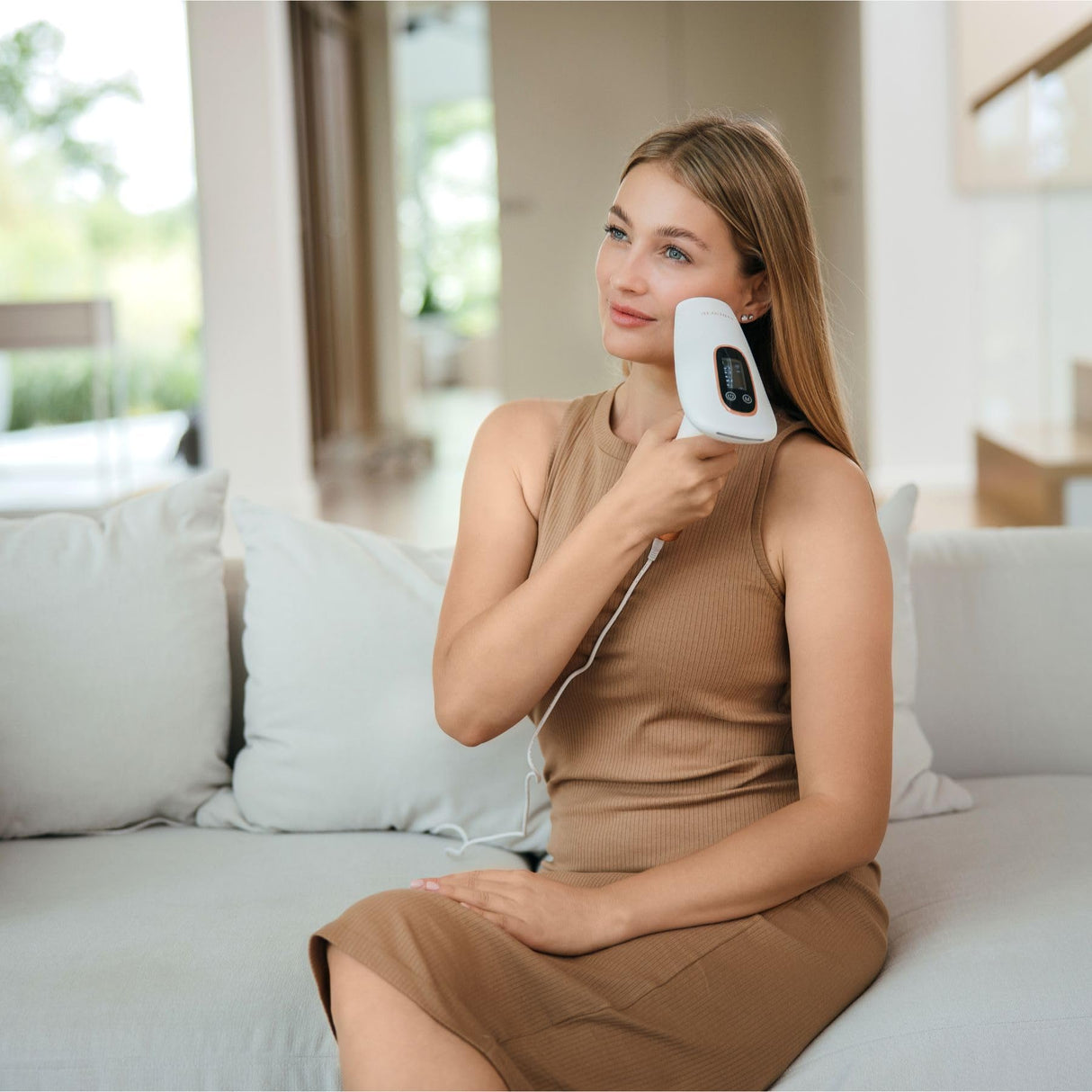 B-Shine – Depiladora Luz Pulsada – Depilador laser con sistema de enfriado – Revitalización de la piel – 500.000 pulsos de luz, 26 J/cm – Beautifly