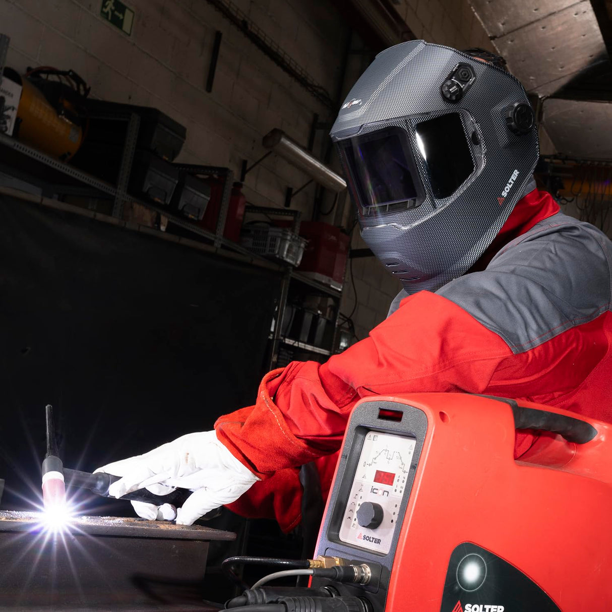 Solter, Pantalla Soldadura HELLMET R-30 con Tecnología True Color, Calidad Óptica 1/1/1/1, Amplio Campo de Visión 116x81mm, Niveles de Sombra DIN 3/4-8/9-13, Batería CR2450 Reemplazable