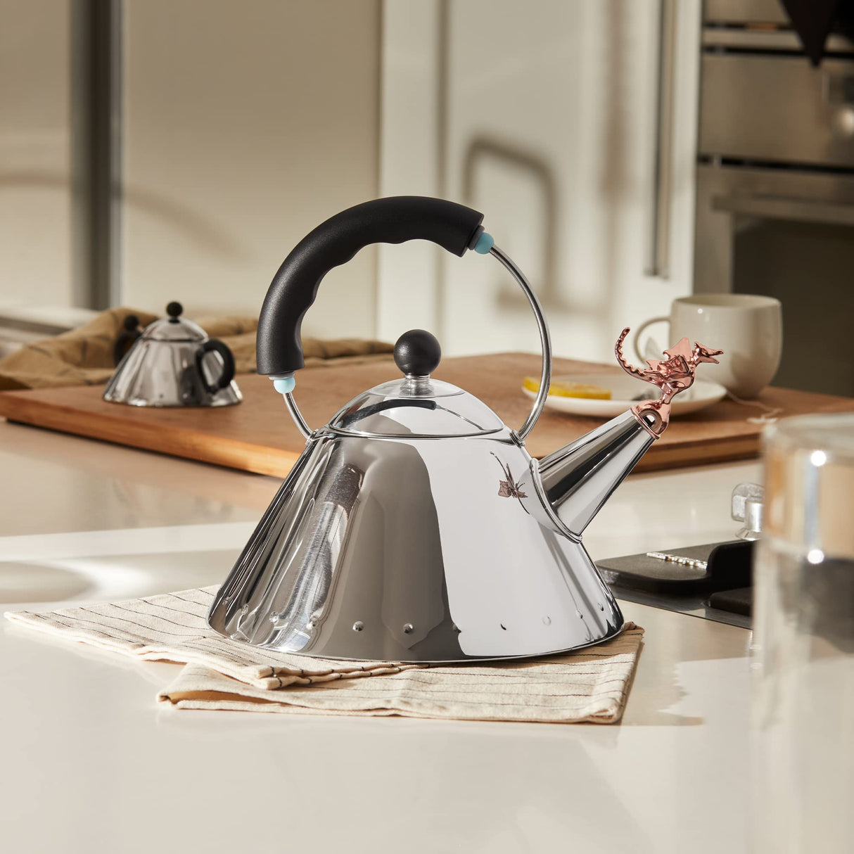 Alessi |9093REX B Tea Rex Hervidor de Design con Asa y Silbato en Forma de Dragón, Acero Inoxidable, Negro