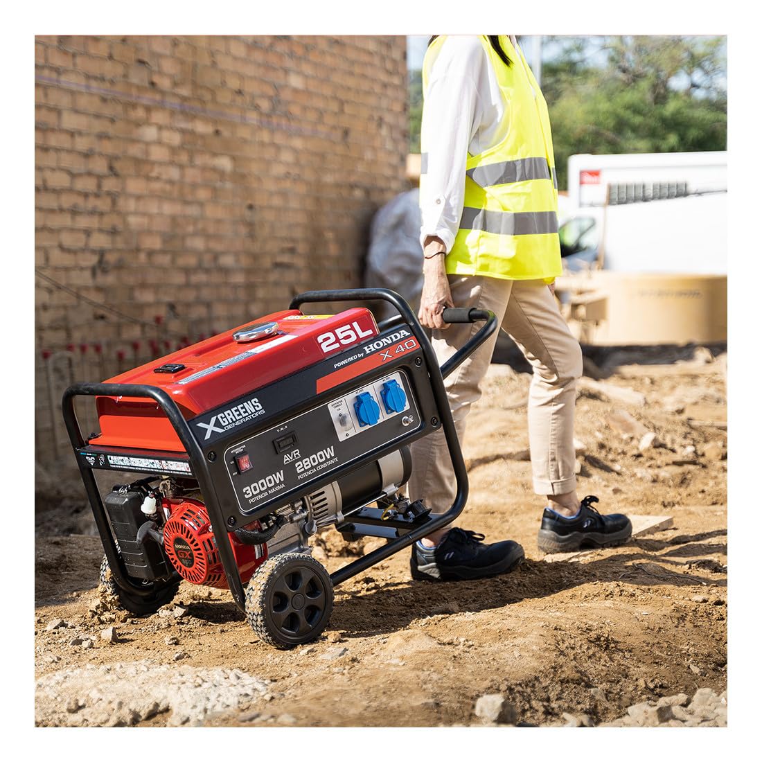 XGREENS Generador de corriente (gasolina) X40 (máx. 3.000W, depósito 25 l, AVR, Powered by Honda, ruedas, alerta aceite, monofásico, 2 tomas 230V, protección térmica y panel digital)