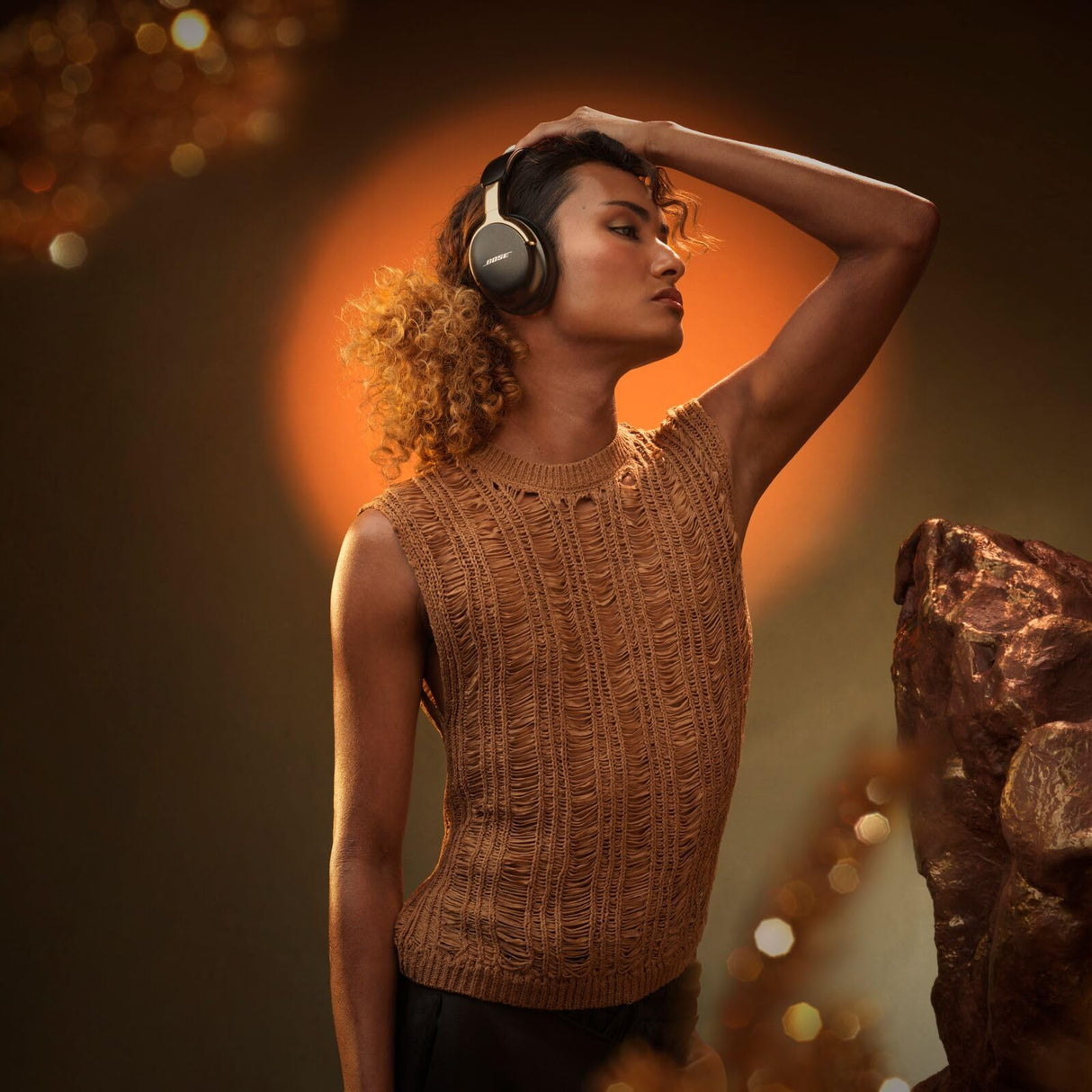 Bose Nuevos QuietComfort Ultra Bluetooth (2.ª generación) Auriculares de Diadema inalámbricos con Audio Espacial, cancelación de Ruido con micrófono, hasta 30 Horas de reproducción, Dorado Desierto