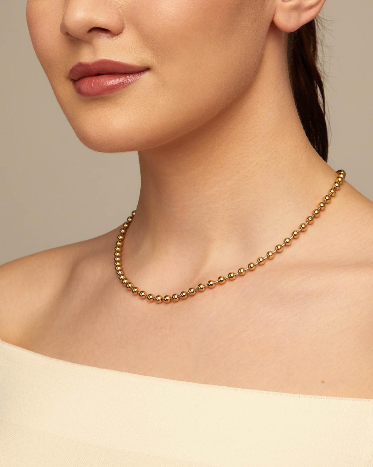 UNO de 50 | Cadena de Aleación Bañada en Oro 18k | Joyería Artesanal | Diseño Creativo