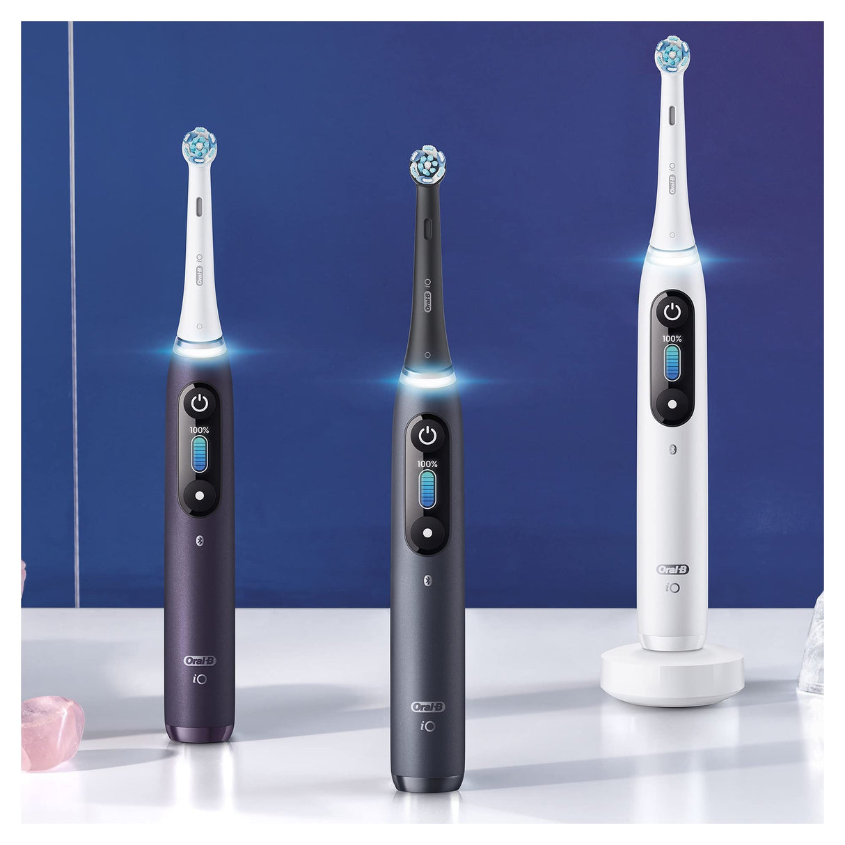 Oral-B iO Series 8 cepillo de dientes eléctrico recargable con 1 mango de inteligencia artificial, 1 cepillo y 1 funda de viaje premium