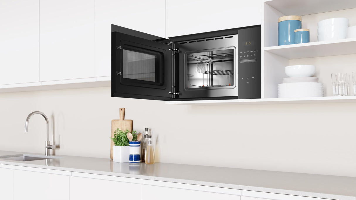 Balay 3CG5172N2 - Microondas, electrónico, Encastrable sin marco, 38 cm, 20 l, 5 F, Aqualisis, Ap. lateral izquierda, 8 recetas, Plato giratorio 25.5 cm, Con grill, Cristal Negro