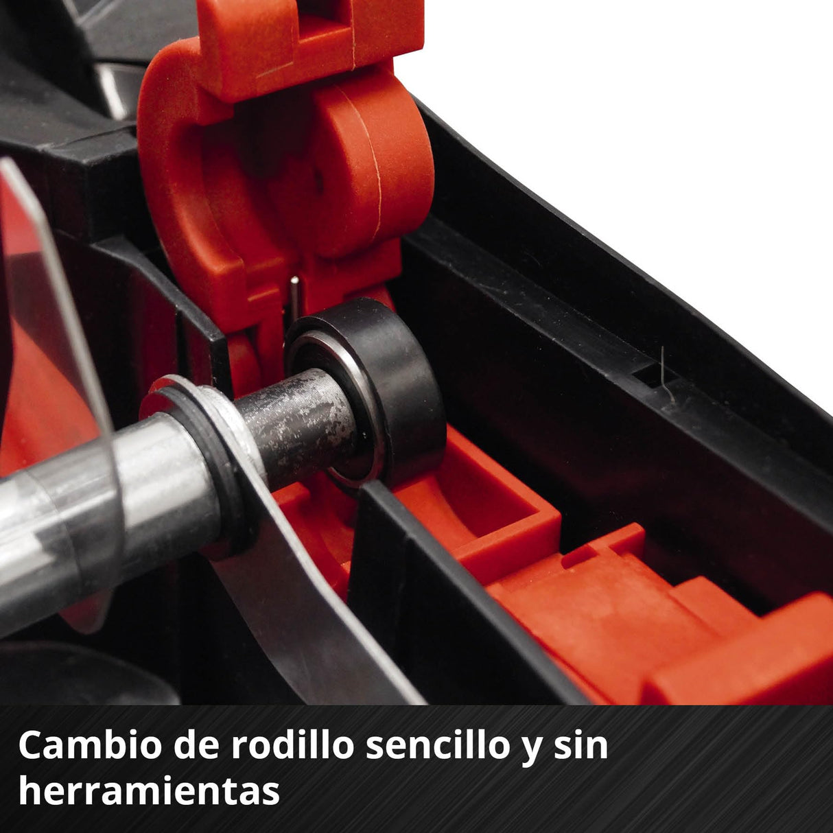 Einhell Escarificador-aireador inalámbrico GE-SC 36/35 Li-Solo Power X-Change (36 V, Ancho de Trabajo 35 cm, Motor sin carbón, Rodillo de escarificación de 16 Cuchillas, se Vende sin batería)