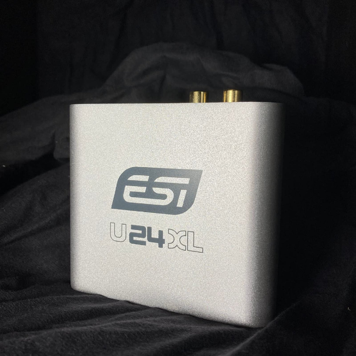 ESI U24 XL | Interface de audio USB de 24 bits para PC y Mac con E/S S/PDIF