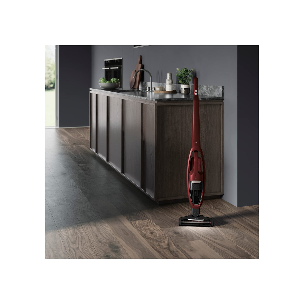 AEG QX7-1ULTAN Aspiradora Sin Cable, 21,6 V, Autonomía de 50 min, 2 Velocidades, Tecnología Cyclonic, Filtración de 5 Pasos, Depósito de 0,3 L, 4 Accesorios, Rojo Metalizado