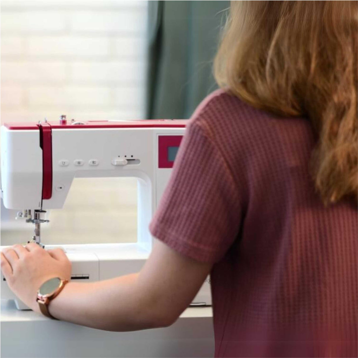 Máquina de coser Bernette Patchen para colchas, patchwork y 197 programas profesionales con ordenador 8 en 1