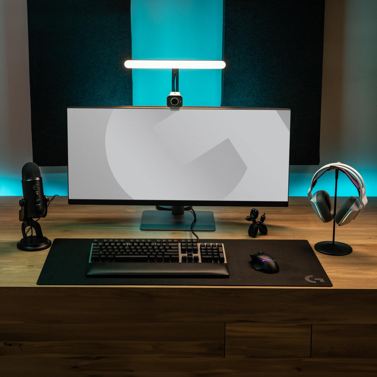 Logitech for Creators Blue Yeti Micrófono USB para Grabación, Streaming, Gaming, Podcasting en PC y Mac, Micro de Condensador para Ordenador, Soporte Ajustable, Plug&Play - Negro