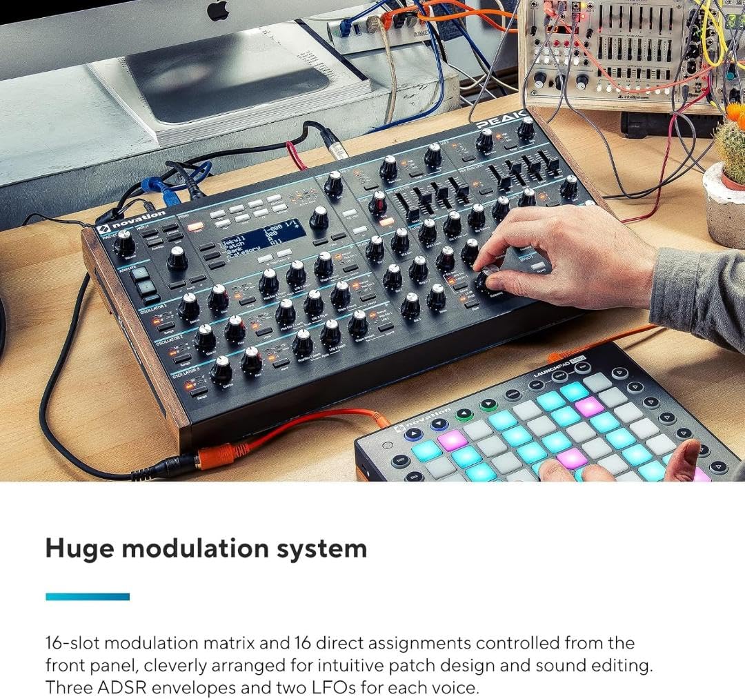 Novation Peak Sintetizador de escritorio polifónico de ocho voces.