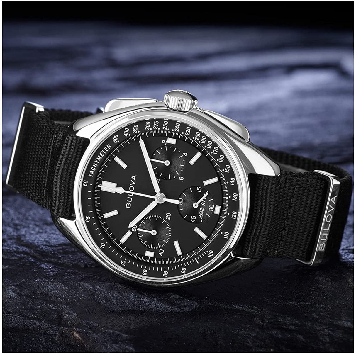 Bulova Reloj Cronógrafo para Hombres de Cuarzo con Correa en Nylon 96A225