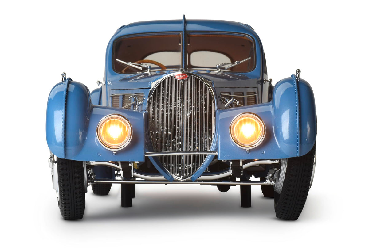 IXO Collections 1:8 IXO Bugatti 57 SC – Construcción de Modelos, construcción de pie, Kit de construcción, maqueta, función de luz, Kit de construcción