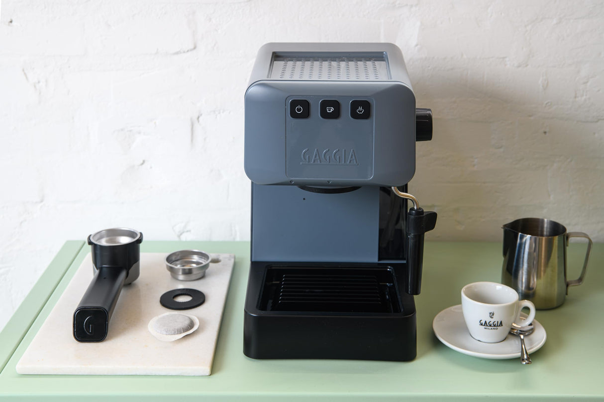 Gaggia EG2109 Grey, Cafetera Espresso Manual para Café Molido o Monodosis, sistema POD para Espressos Cremosos con Monodosis, Preinfusión Automática, Nuevo Modelo 2023, 100% Made in Italy