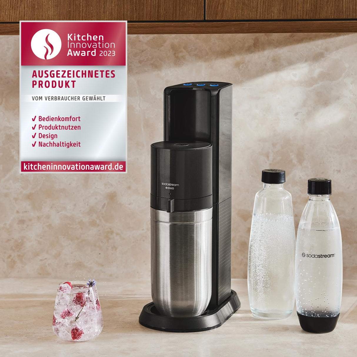 SodaStream E-Duo - Aireador de agua eléctrico con cilindro de CO2, botella de cristal y 2 botellas de plástico aptas para lavavajillas, altura: 44 cm, color: titanio