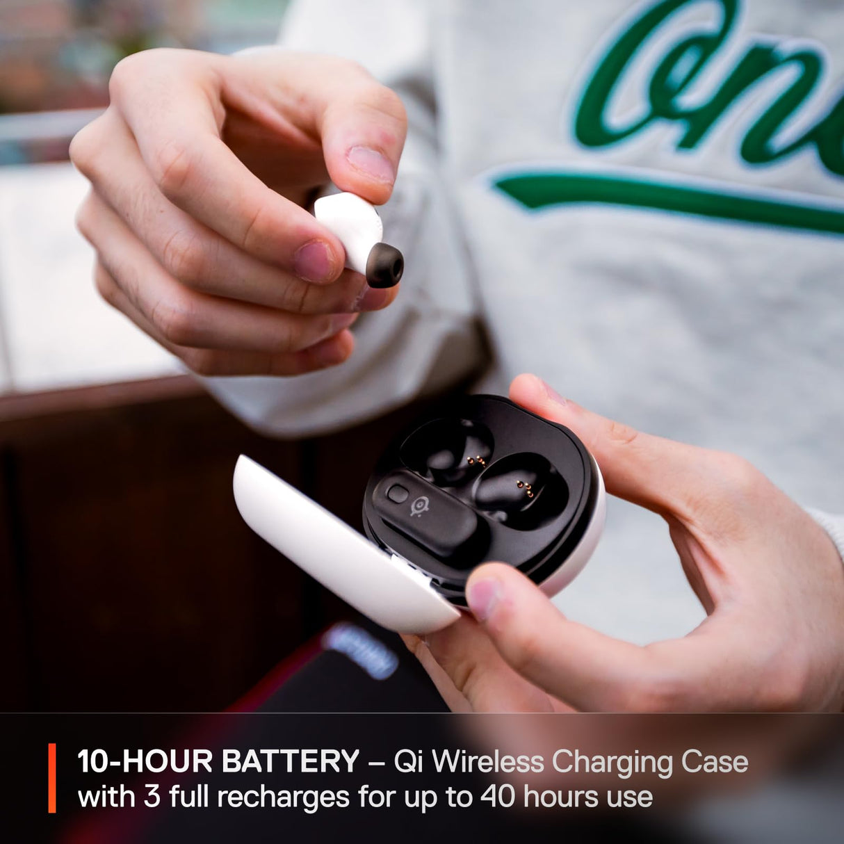 Steelseries Arctis GameBuds™ para Playstation - Auriculares inalámbricos para Juegos - 2,4 GHz + BT5.3 - Modo ANC/Transparencia - Resistencia al Agua IP55-40 Horas de autonomía -Carga inalámbrica