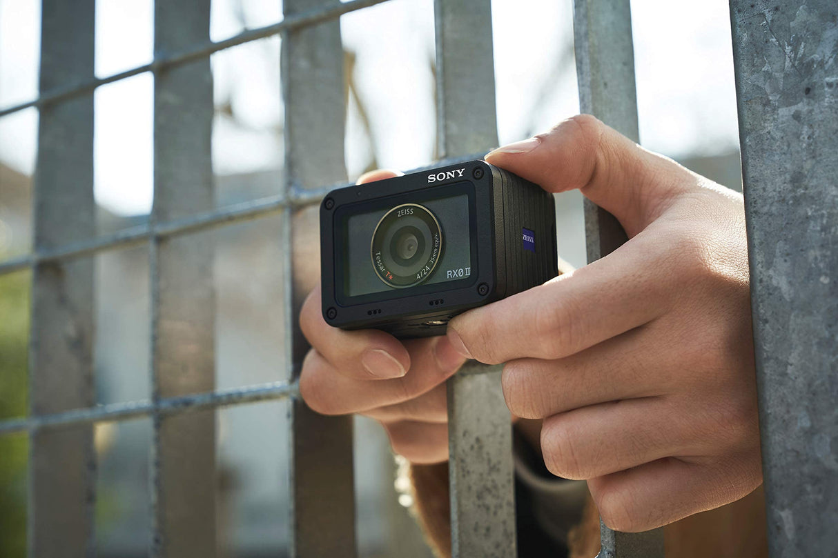 Sony RX0 II, Cámara ultracompacta Resistente (Sensor Tipo 1,0, Vídeo 4K, 15.3 Megapíxeles) Negro (DSCRX0M2G.CEE)