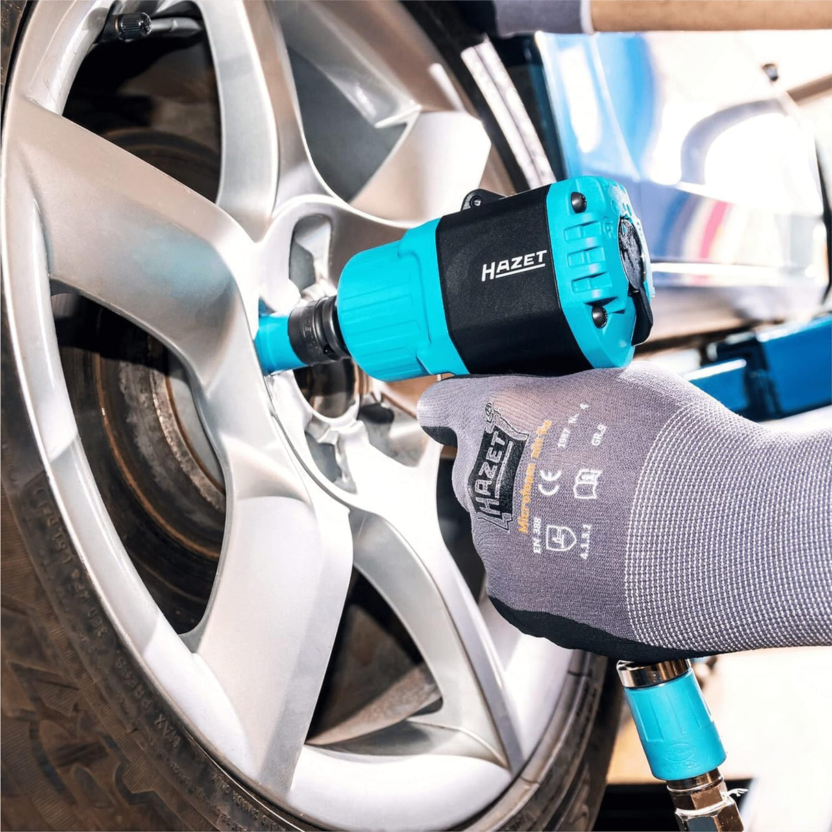 Llave de impacto HAZET 9012TT I Máx. Par de apriete 2200 Nm, cuadradillo 12,5 mm (1/2 pulgada) I Llave de impacto de doble martillo de alto rendimiento - compacta y ligera con tecnología Twin-Turbo