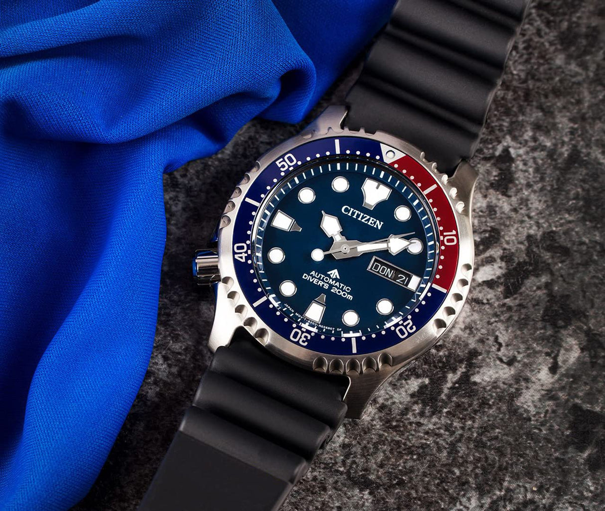 CITIZEN Reloj para Buceo NY0086-16LE