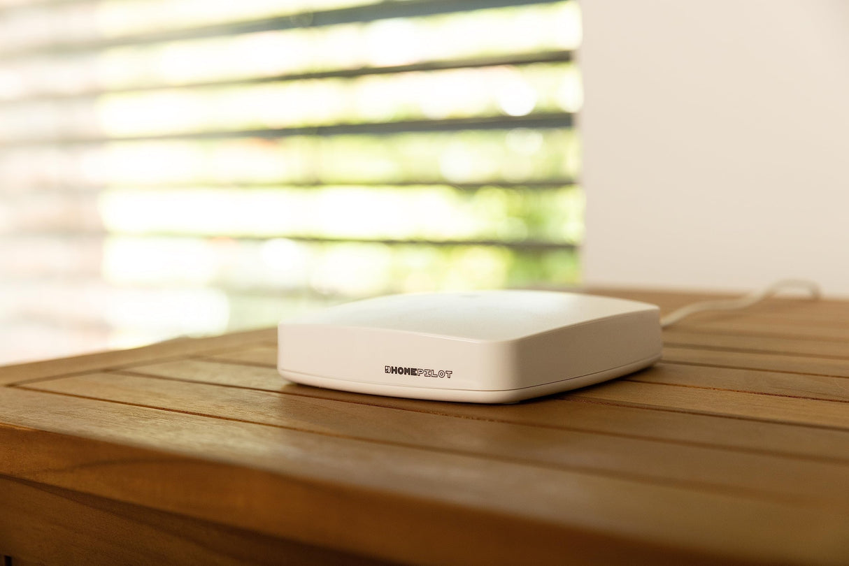HOMEPILOT - Gateway Premium | Smart-Home-Central para integrar y controlar tus dispositivos Smart Home a través de la aplicación o interruptor | Compatible con Alexa, Google Assistant y más - 8150000