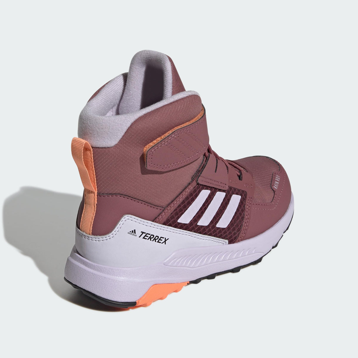 adidas Terrex Trailmaker High Cold.RDY Hiking Shoes, Zapatos de Senderismo Unisex Adulto, Burgundy/Silver Dawn/Amber Tint, 39 1/3 EU