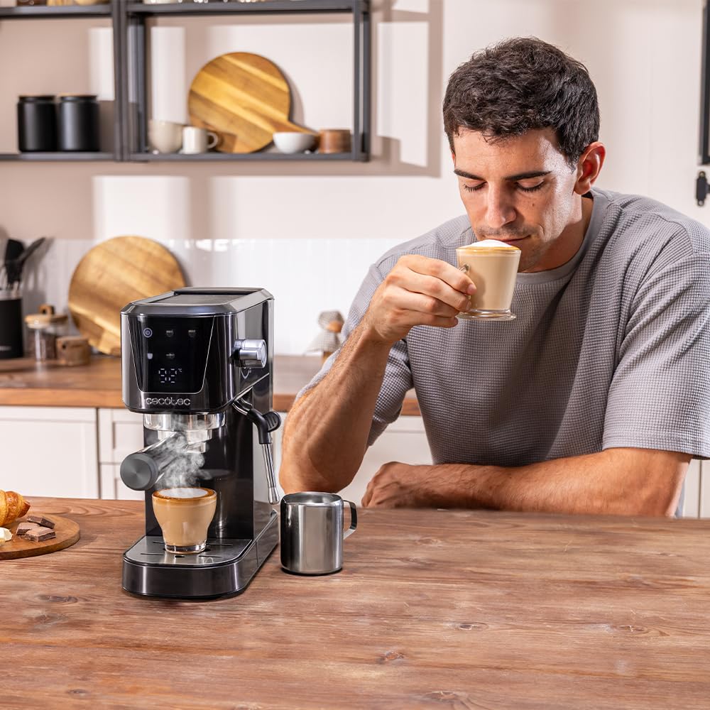 Cecotec Cafetera Express para Espresso y Cappuccino Power Espresso 20 Touch. 1350W, 20 Bares, Pantalla Táctil, Vaporizador, Depósito Agua 1L, Thermoblock, Calientatazas, Bandeja Goteo, Accesorios