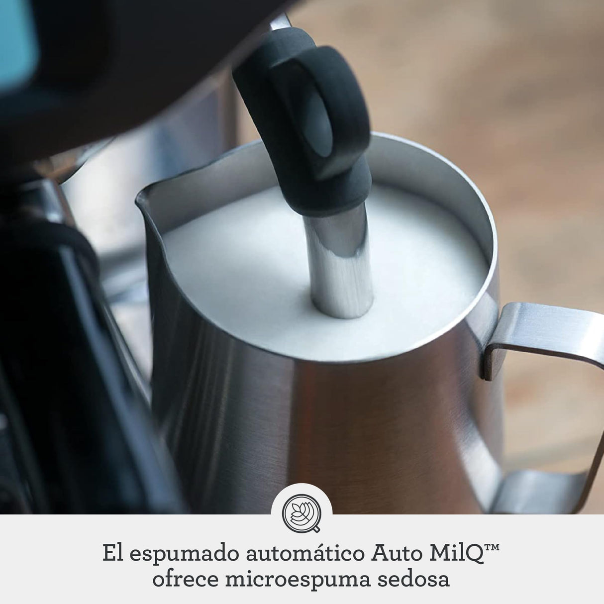 Sage - The Barista Touch - Cafetera Profesional con Pantalla Táctil, Molinillo Incorporado y Espumador de Leche, Acero Inoxidable Negro