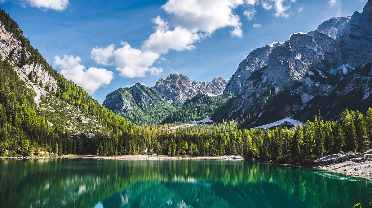 WONDERBOX Connect - Caja Regalo - Escapada en la montaña - 1 o 2 Noches en Las Zonas montañosas mas increíbles de España para 2 Personas Entre más de 500 hoteles en España