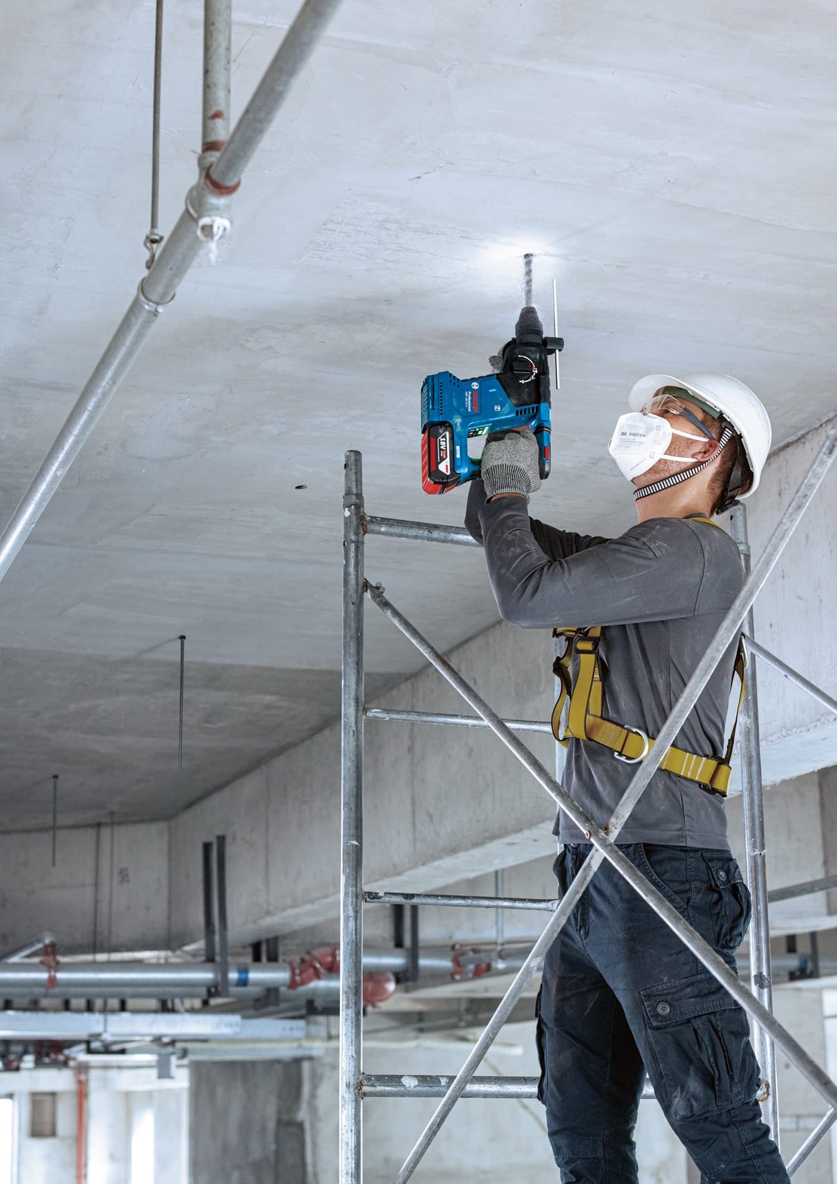 Bosch Professional 18V System GBH 18V-24 C - Martillo perforador a batería (Brushless, 2,4 J, Ø máx. hormigón 24 mm, SDS plus, Connectivity, 2 baterías x 5.0 Ah, en L-BOXX)