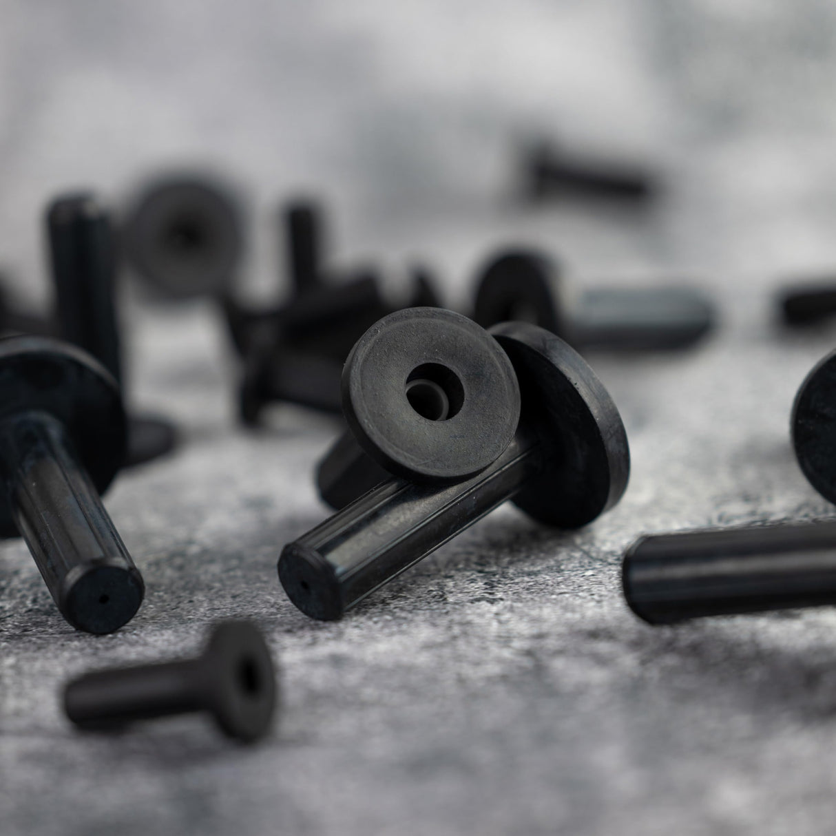 TOX tacos insonorizantes con collar Sonic KB 10/30, tacos insonorizantes con revestimiento de goma, para subestructuras y construcciones insonorizantes, 100 unidades por caja, 018100102