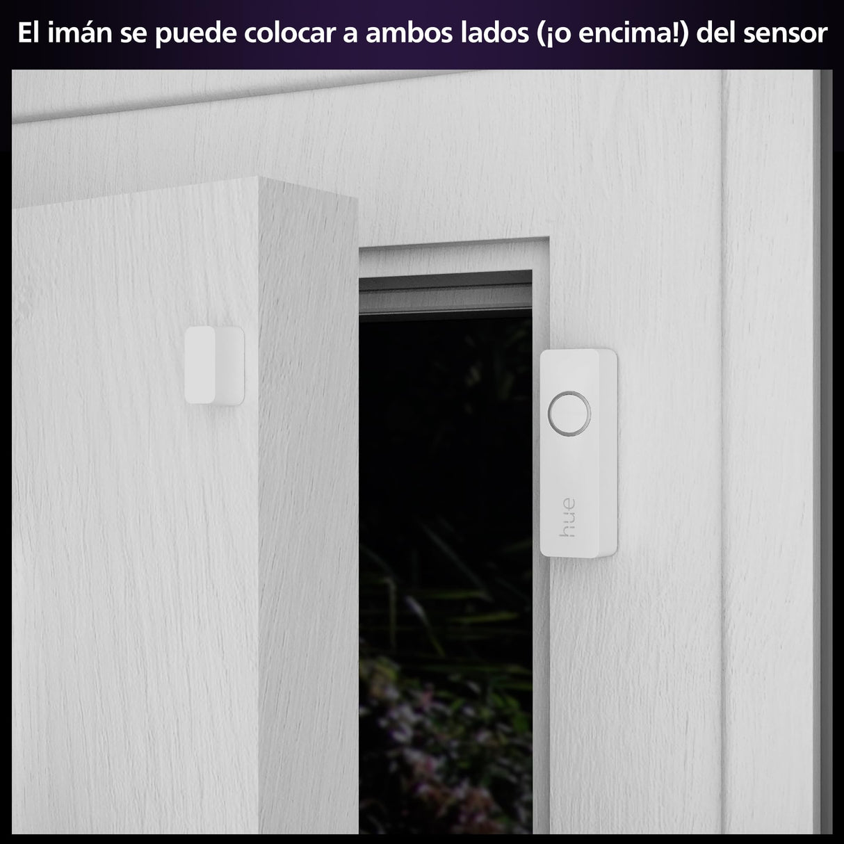 Philips Hue Secure - Cámara de Video Vigilancia con Cable (Blanca) + 2 Sensores de Contacto (Blancos) + 2 Bombillas Color + Bridge, fácil instalación, Audio bidireccional, Funciona con App