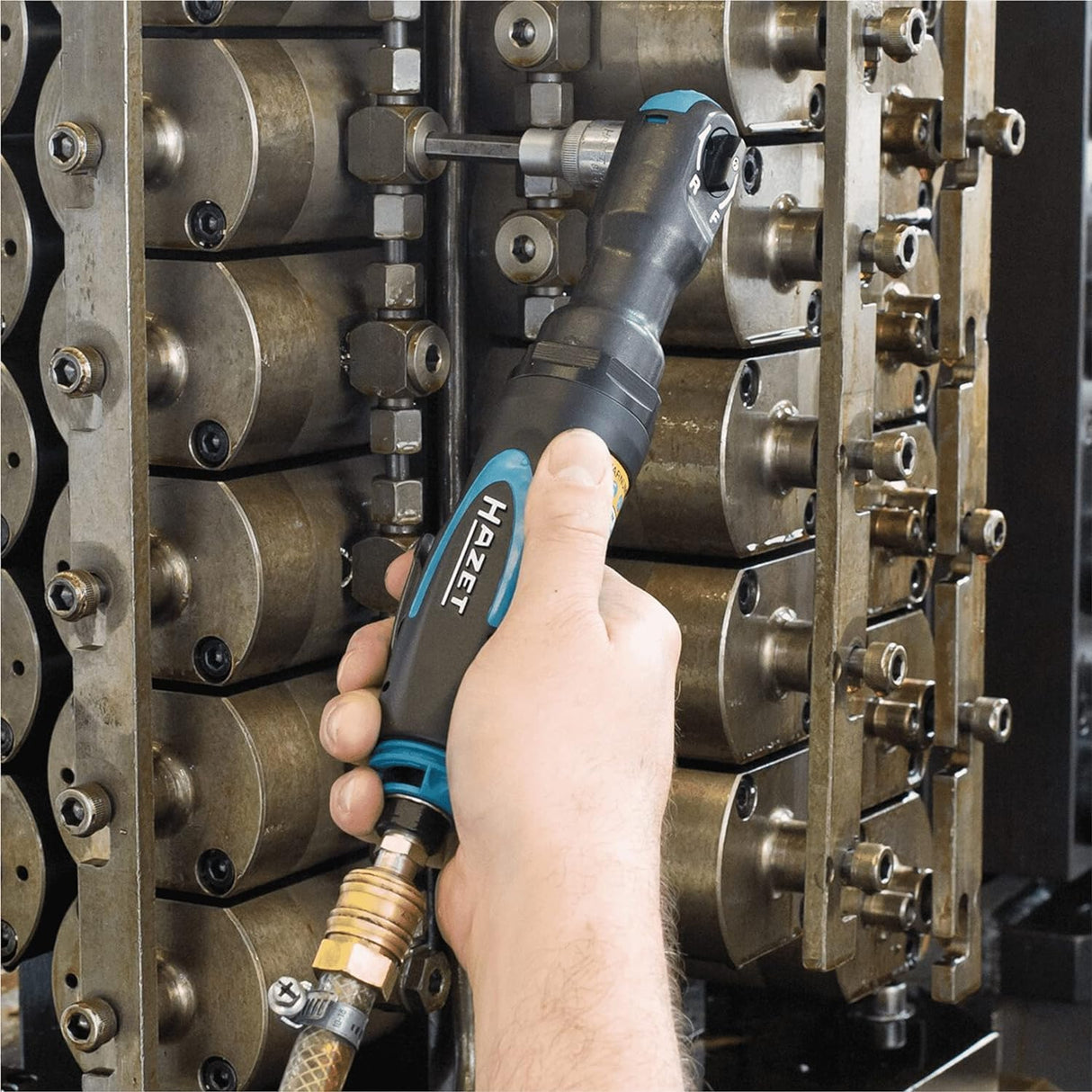 Hazet atornillador de carraca 9022P-2, Salida: cuadradillo de 12,5 mm (1/2 pulgada), 280 rpm, alto par, Carraca neumática para apriete manual con pares 400 Nm