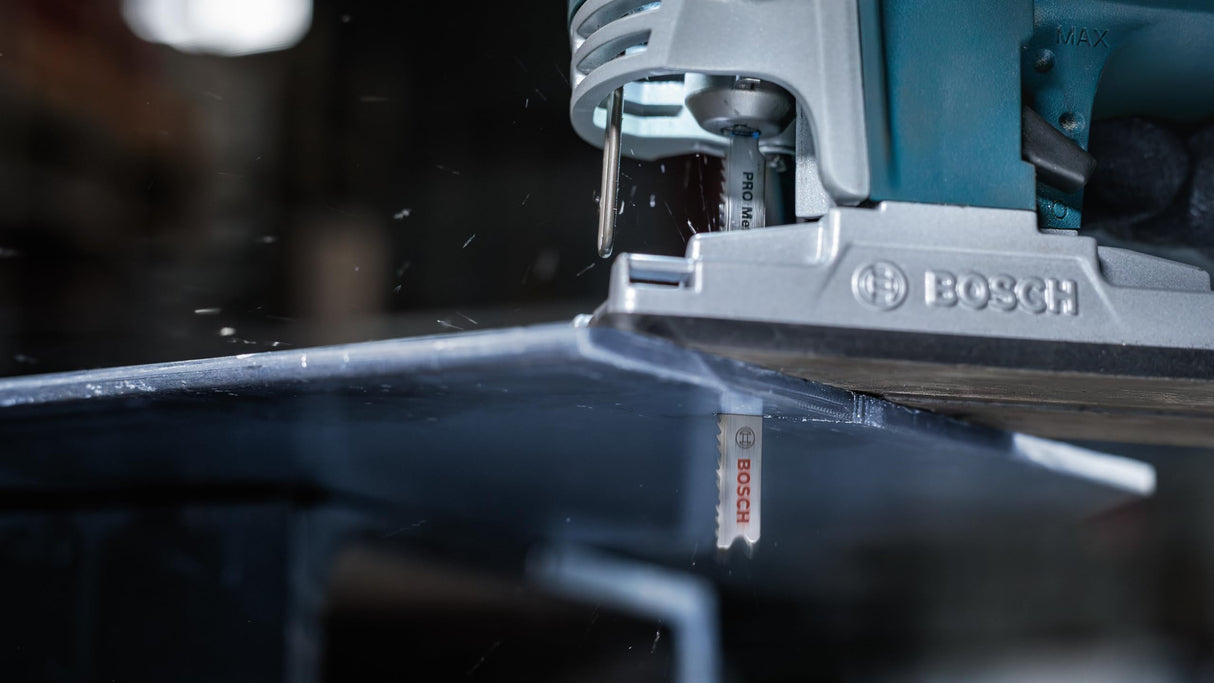 Bosch 100 hojas de sierra de calar Pro Metal thick T121BFC (para chapas de acero, chapa de acero, longitud 92 mm, sierra de calar profesional)