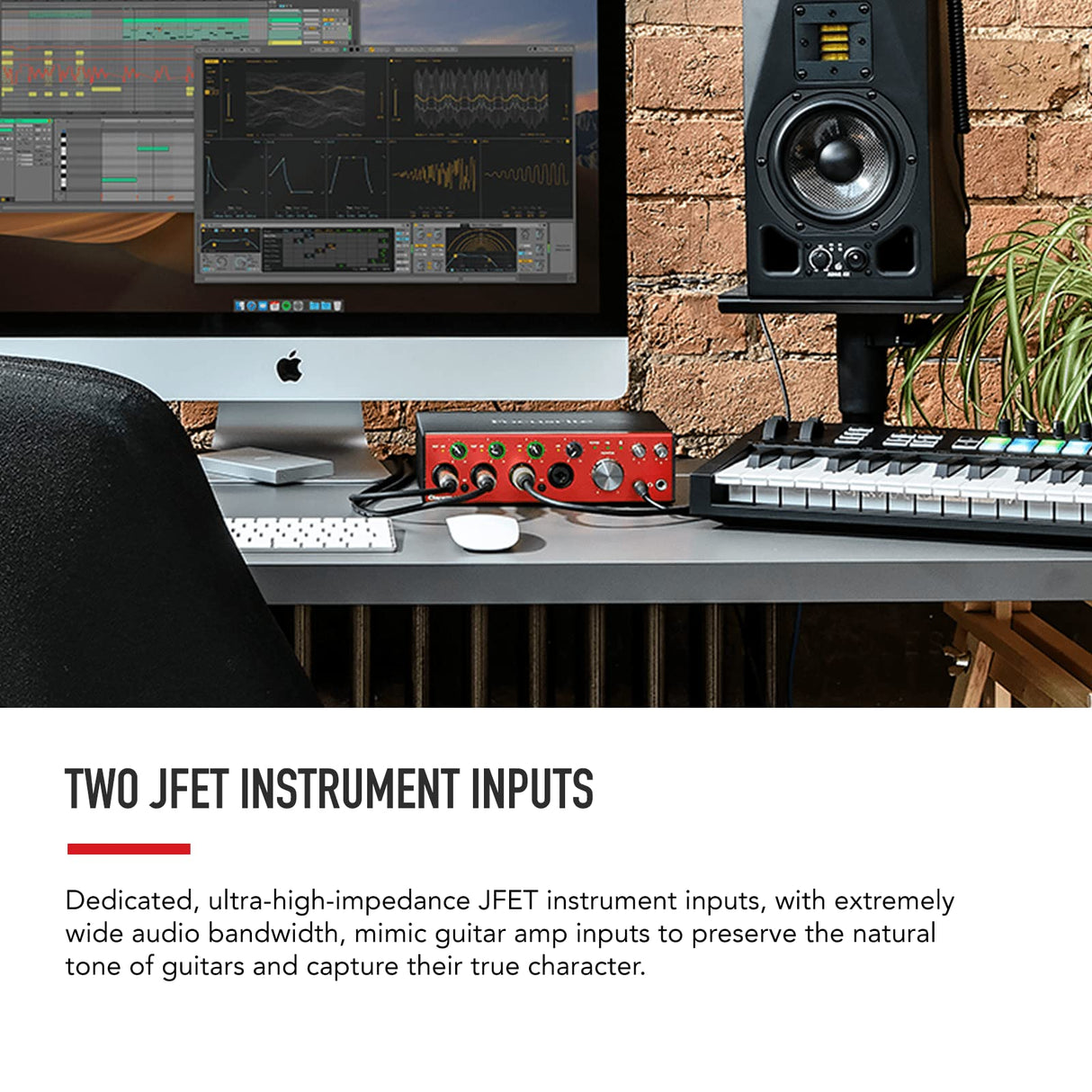 Interfaz de audio USB Clarett+ 4Pre de Focusrite para artistas. Los cuatro preamplificadores de micrófono con distorsión y ruido bajos aportan un sonido real