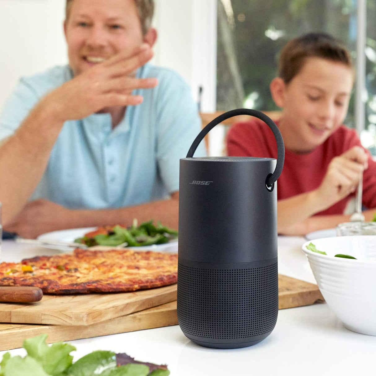 Bose Portable Smart Speaker - Altavoz portátil con control de voz Alexa integrado, Color Negro