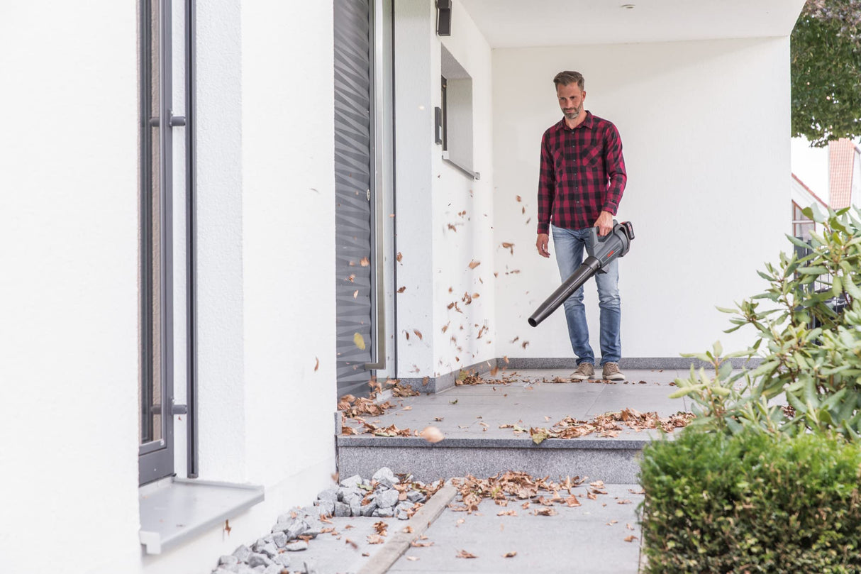 AL-KO Soplador de Hojas con batería LB 1860, 18 V de Iones de Litio (batería y Cargador incluidos), Velocidad del Aire de 45 m/s, Flujo volumétrico de 450 m³, 2 Tubos, Modo Eco/Power, Color Negro